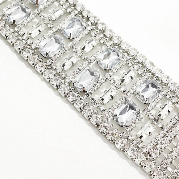 ASOS Design limited edition choker necklace - Picture 4 of 7